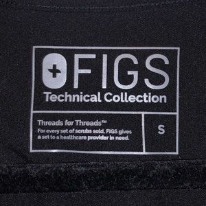 FIGS Women’s Scrub Top